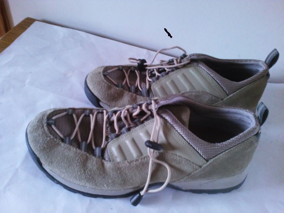 buty sportowe, adidasy CLARKS- skóra zamszowa!