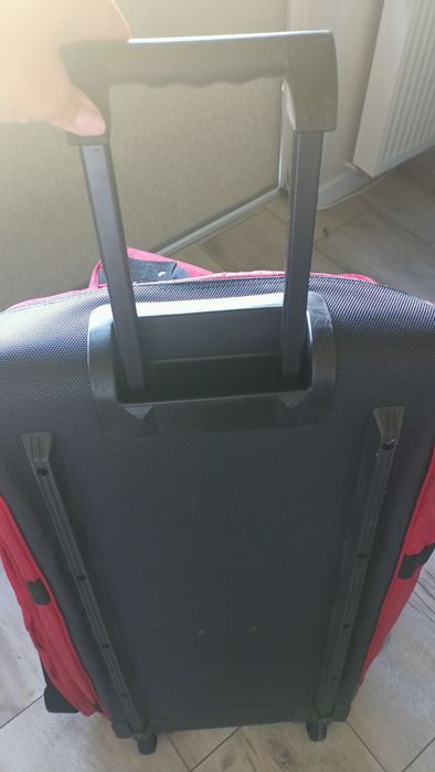 Sprzedam w dobrym stanie torbę hokejową