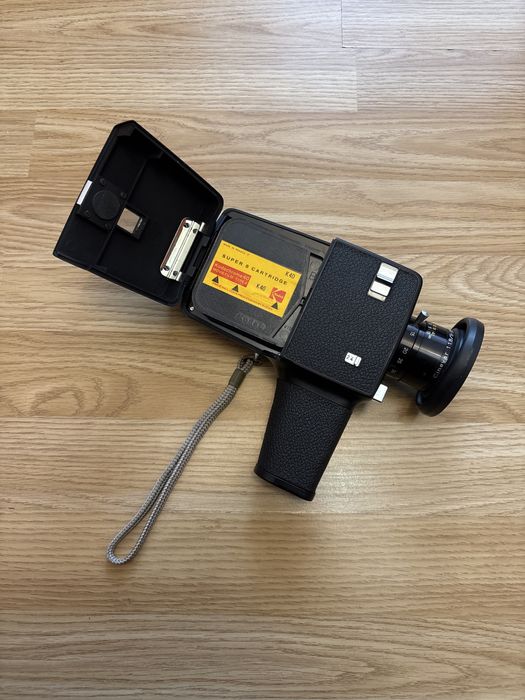 Ретро відеокамера Rollei SL 82