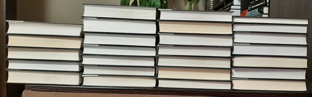 Стивен Кинг-"Черная серия" всі книги+Ветер сквозь замочную скважину