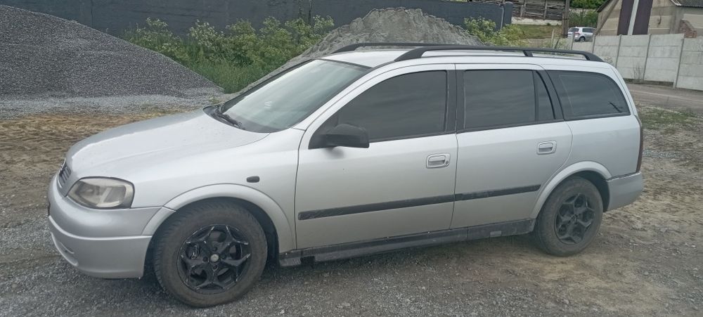Автомобіль  Opel Astra g 2000 року