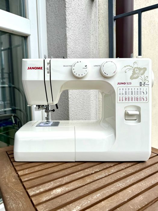 Швейна машинка JANOME JUNO 523