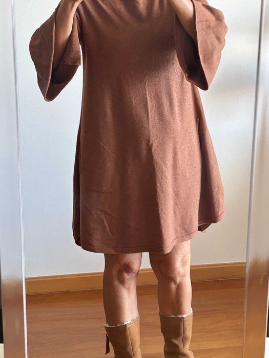 Vestido de malha com bolsos