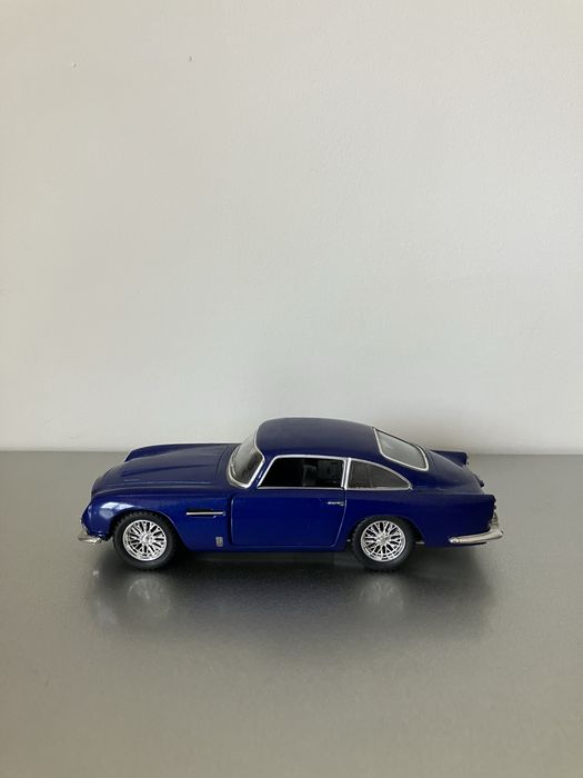 Aston Martin DB5