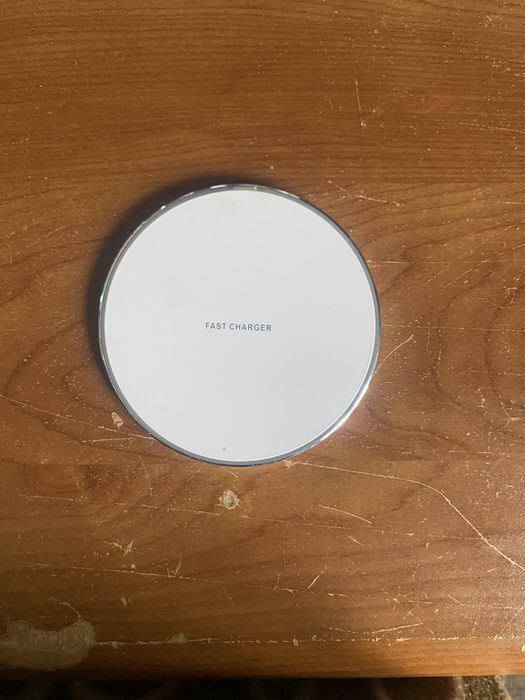 Бездротове зарядне