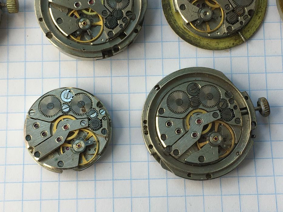 Механизмы наручных часов Слава СССР 10 штук - балансы живые