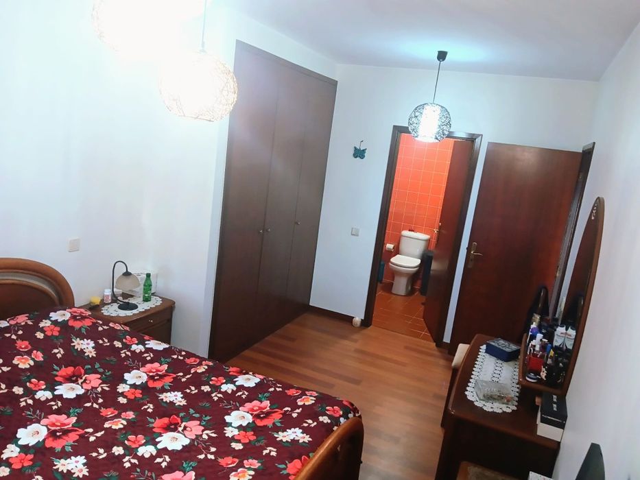 Vende se t2 santa maria de lamas mozelos c suite 2 varandas e lugar de