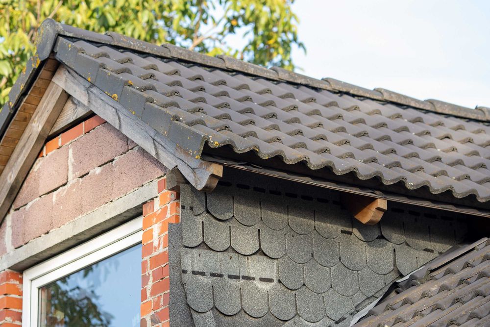 Dachówka IBF kolor Antracyt betonowa na 240-250m2 dachu plus osprzęt