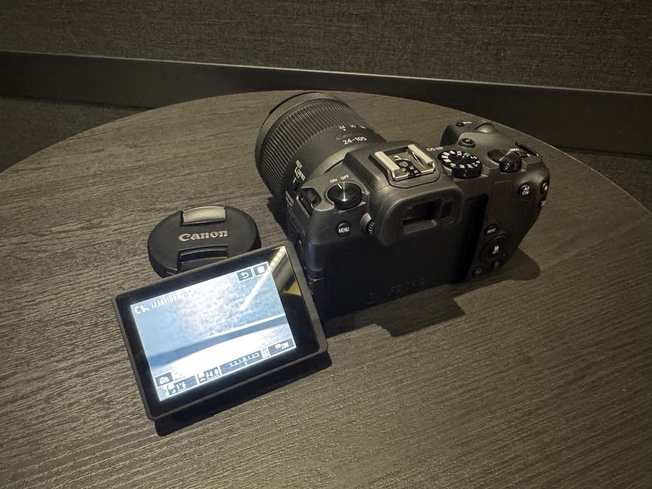 Aparat CANON EOS RP RF24-105, z dodatkami