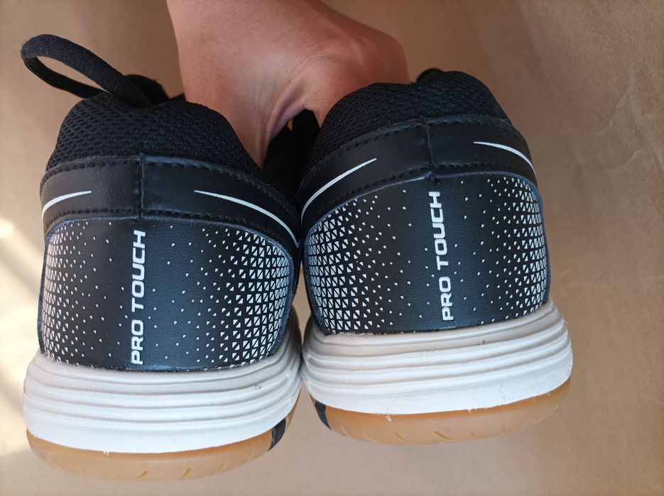 26,5cm 41 Rebel II M buty halowe halówki pro touch