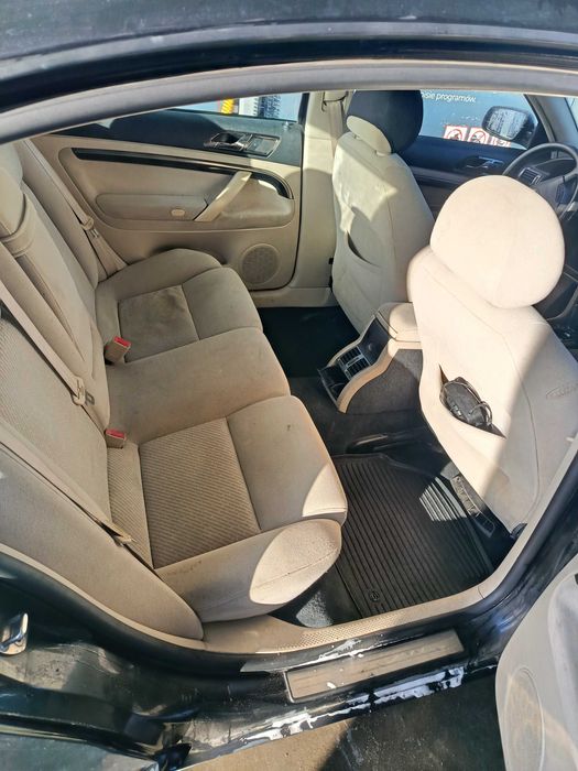 Škoda Superb 2004