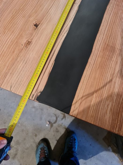 Stół monolit lite drewno jesion żywica czarna massivholztisch loft