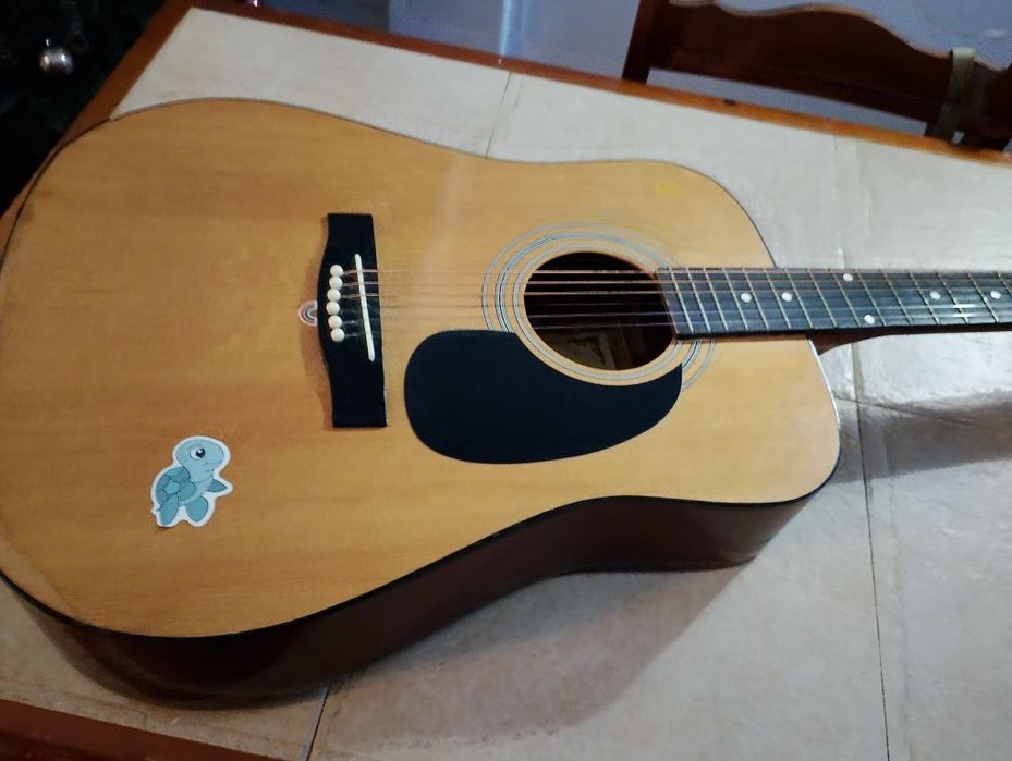 Vendo guitarra. Seminova
