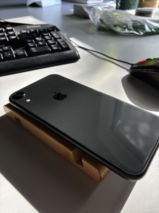 Iphone XR 128gb 83akb