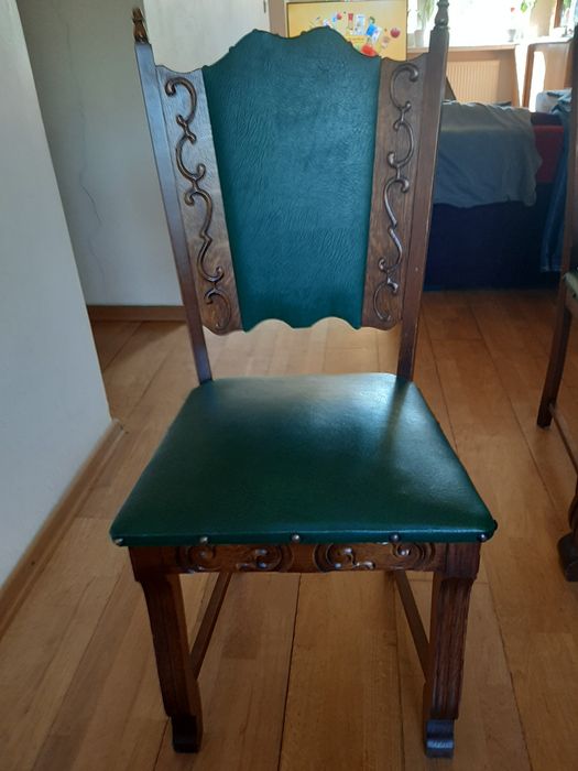 Piekny Stylowy Stół z Krzesłami