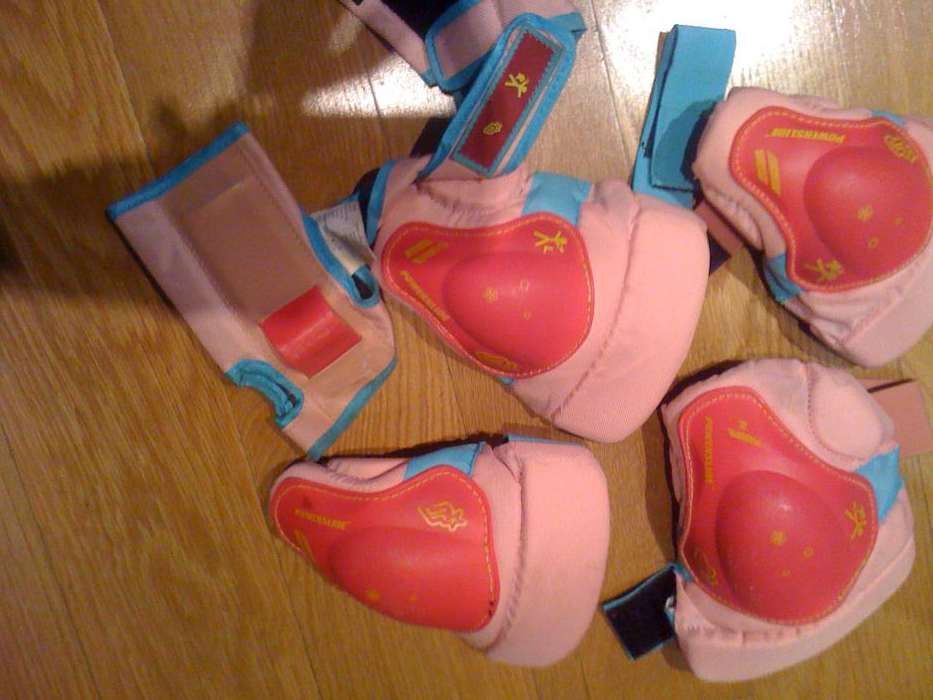 Proteções para patins ( cotoveleiras, joalheiras e pulsos)