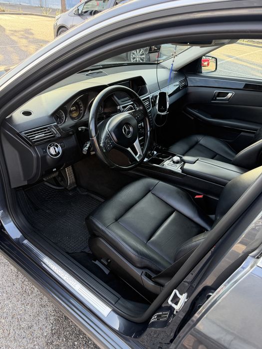 Mercedes benz E220 Avantgard Blue tec
