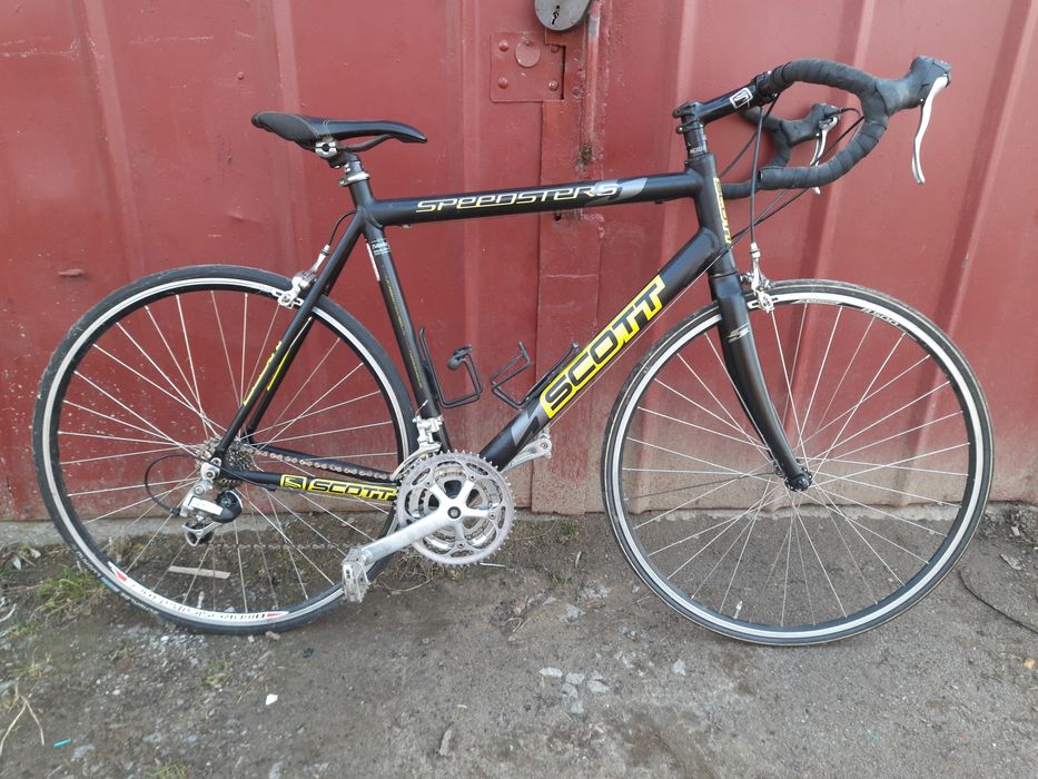 Продам велогонку scott