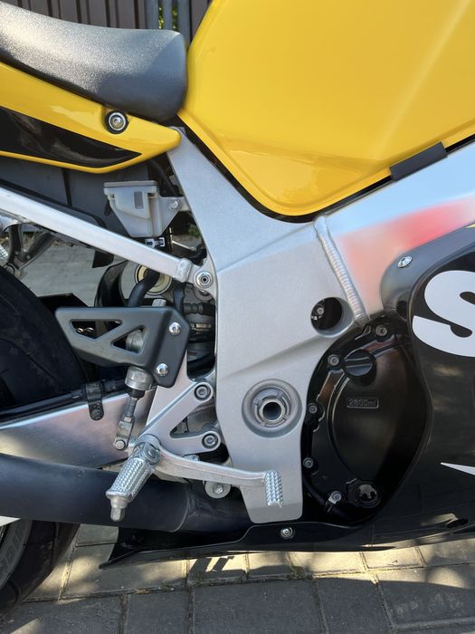 Suzuki GSX-R 600 2001
