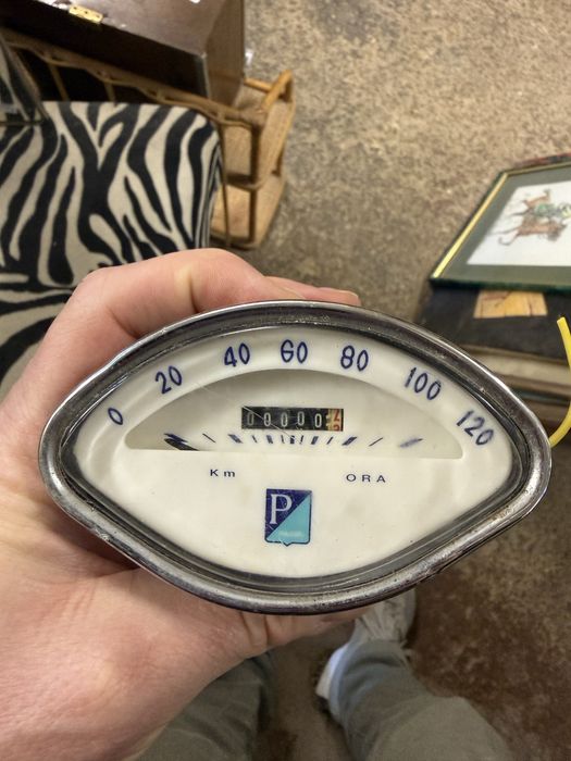 Licznik prędkościomierz Piaggio Vespa GS BB VBA VLB GL GT vintage