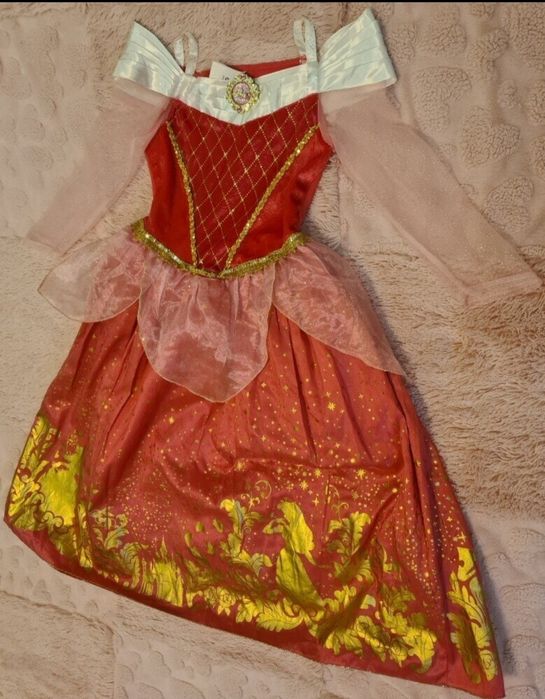 Платья Алисы в стране чудес, Авроры и Жасмин