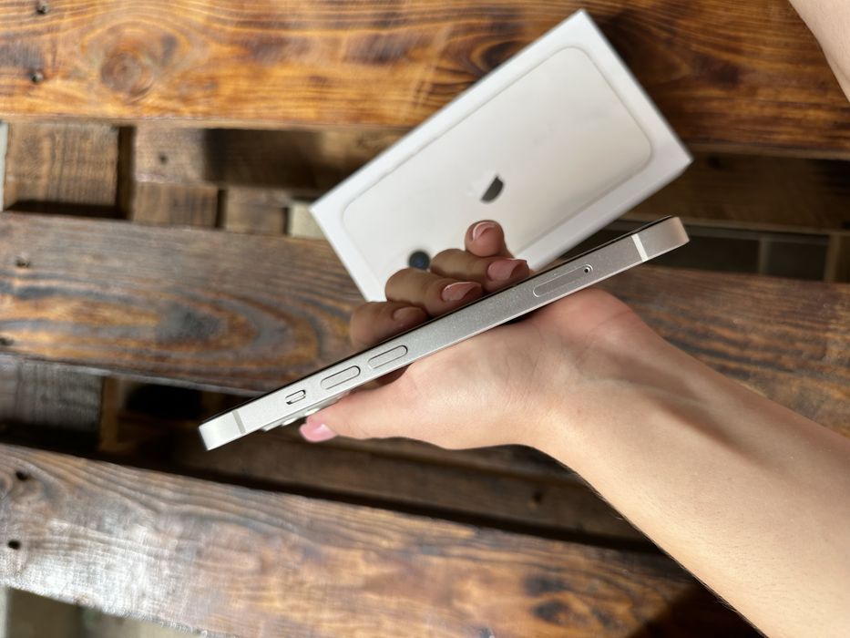 iPhone 13 256GB Starlight (Білий)