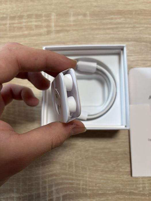 air pods pro 2 sem cancelamento de ruido, um nao funciona