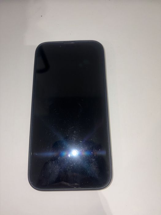 Sprzedam iPhone 13