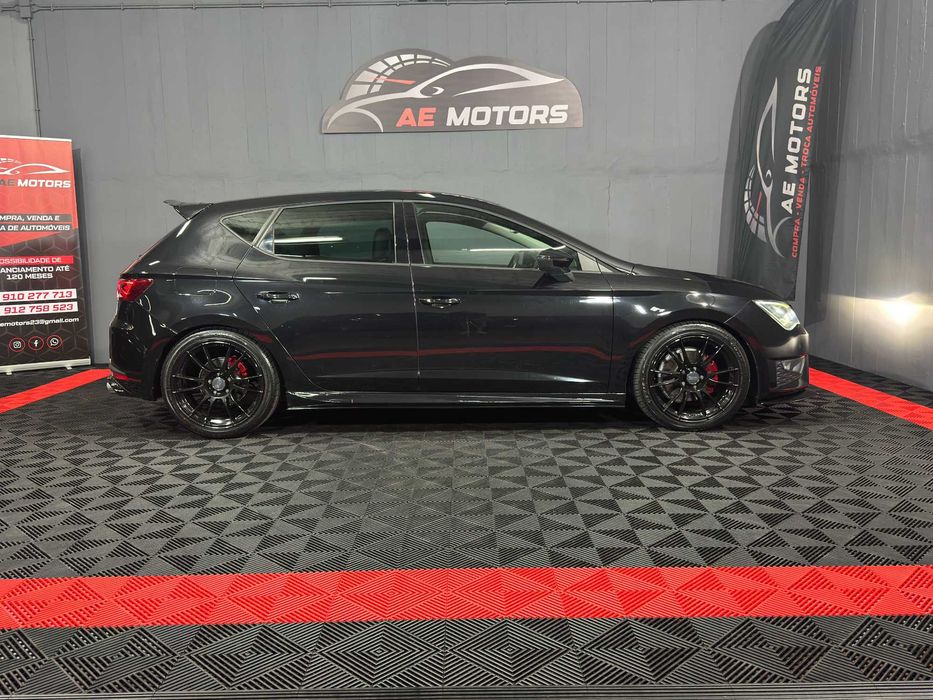 SEAT Leon — fotografia 4