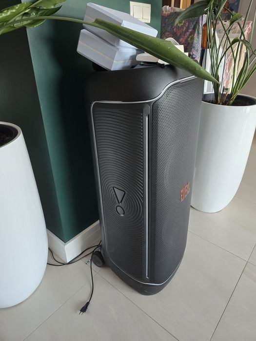 Partybox ultimate 1100 w gwarancja