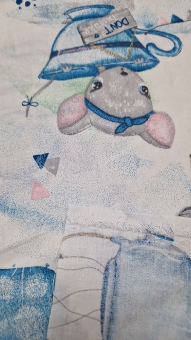 Tkanina pościelowa "myszki"szer.160 cm.