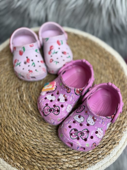 Взуття на дитину clarks, crocs , adidas , zara