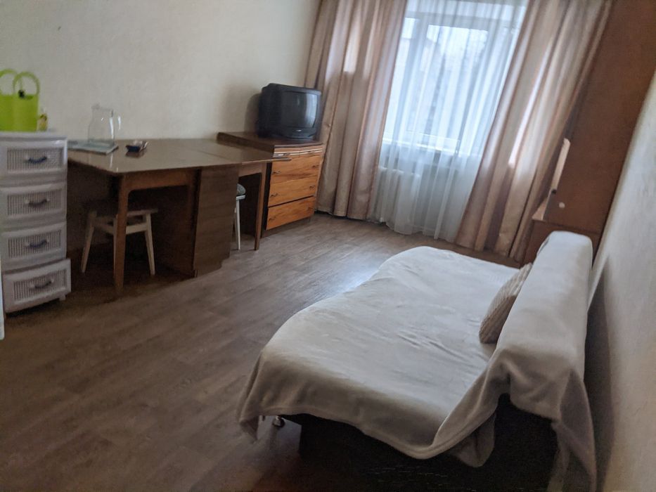 Терміново продам кімнату в гуртожитку в центрі міста  по вулиці Незалежності 3б