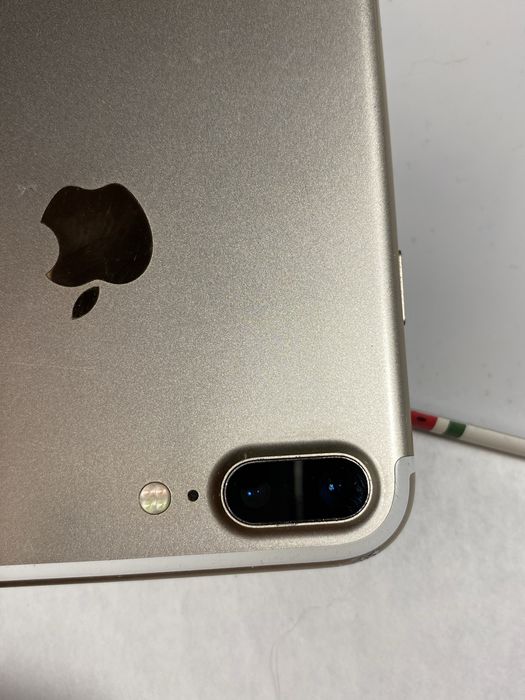 Iphone 7 plus 128Gb neverlock , батарея 100%