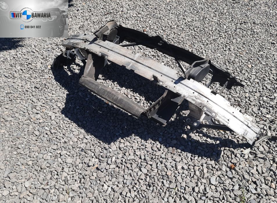 Kompletny pas przedni BMW E60