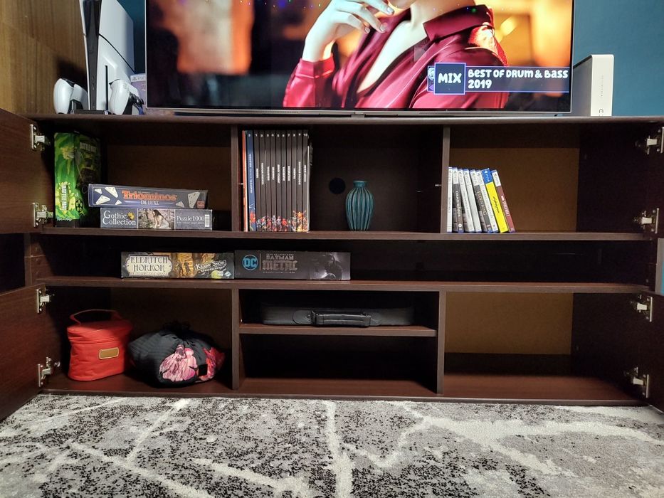 Szafka RTV pojemna