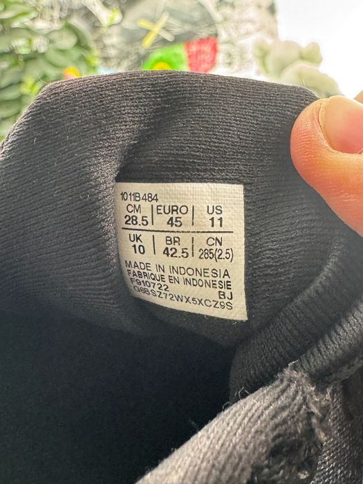 Кросівки Asics Gel Cumulus 45 розмір Е8142