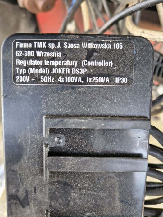 Podajnik ślimakowy do pieca