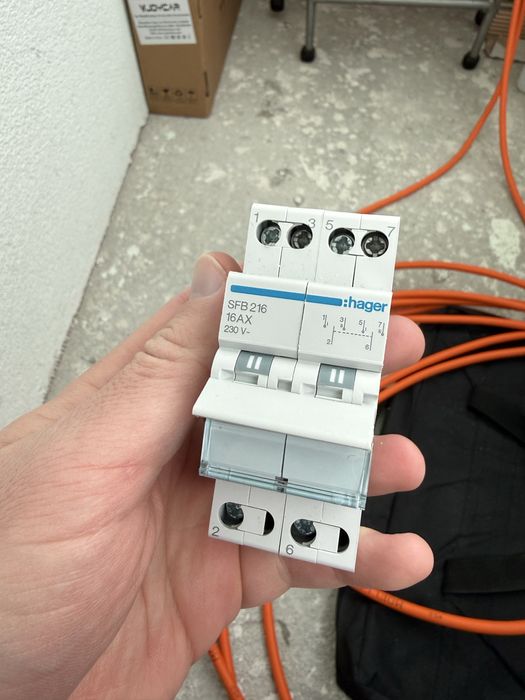 Трьохпозиційний перемикач Huger