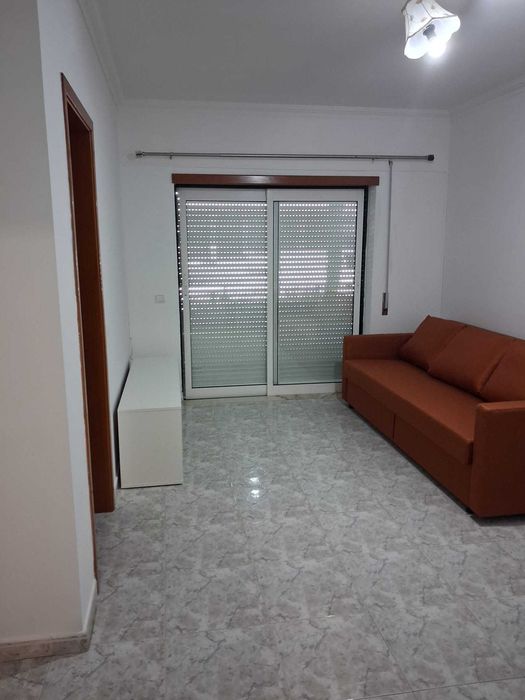 Arrendo apartamento t1