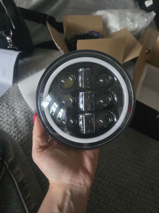 Halogenowy reflektor do motoru