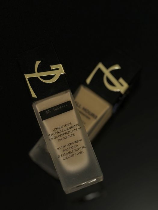 Стійкий тональний крем Yves Saint Laurent All Hours