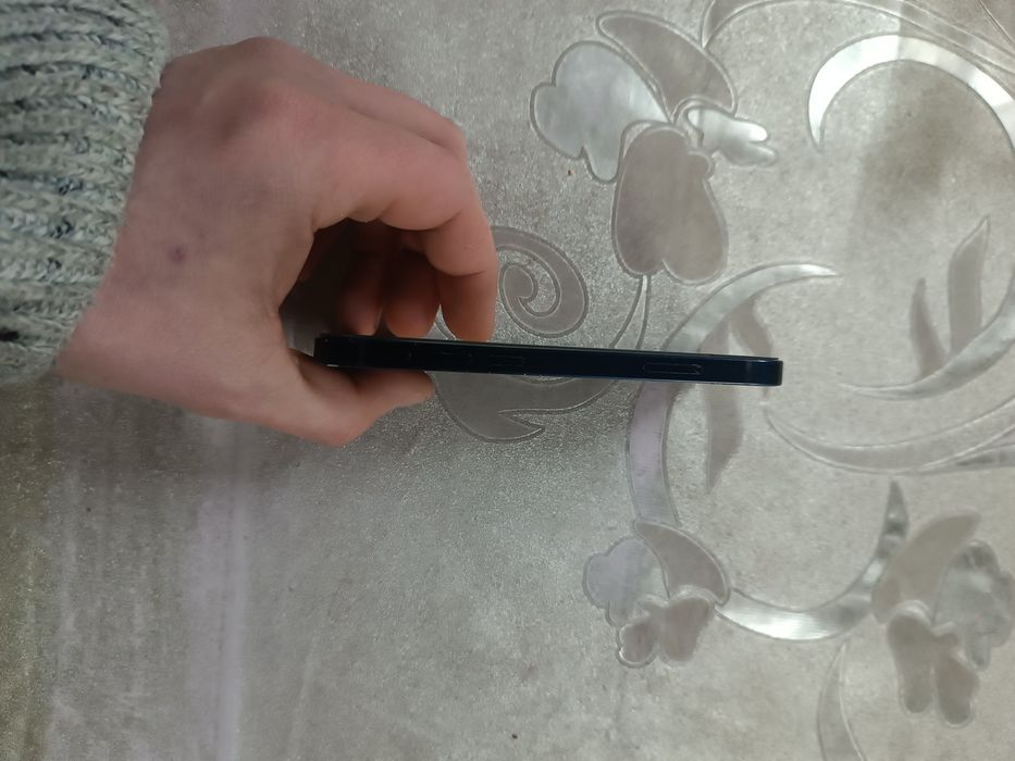 iPhone 12 mini 128 GB Blue — iCloud Lock