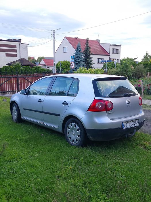 VW Golf V 1,4 Benzyna