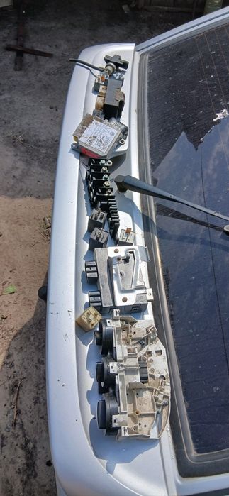 Запчастини шкода Октавія тур 1.9