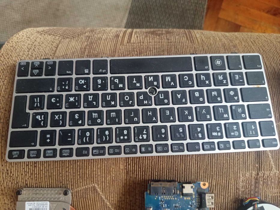 Продам комплектуючі до ноутбука HP