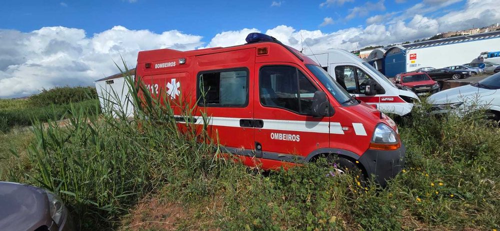 Vende-se ambulância