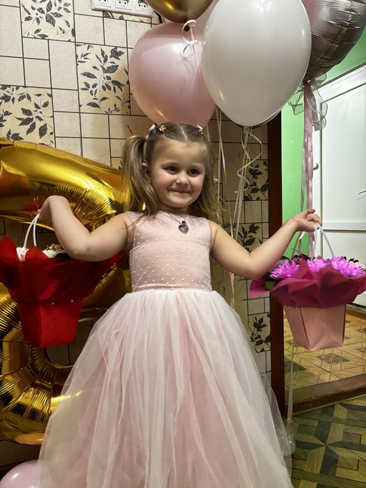 Пышное платье на левочку