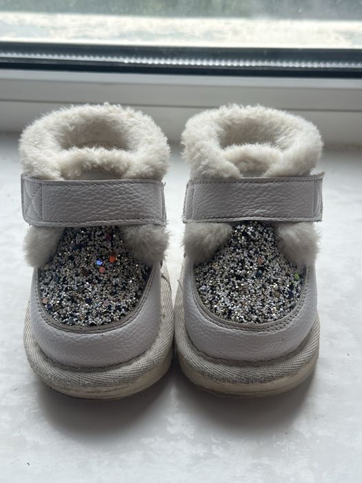 Продам зимове взуття дитяче