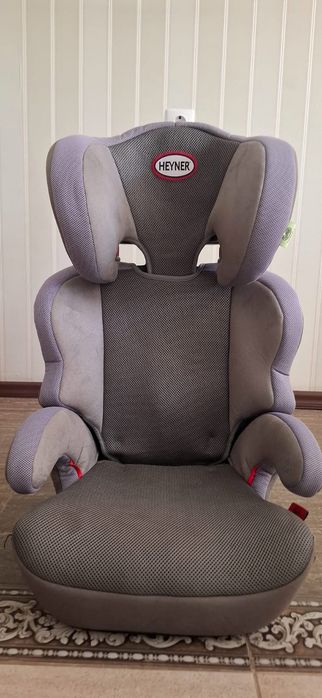 Дитяче автокрісло Heyner